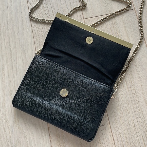 Small Wallet Chain - Picture 3 of 7